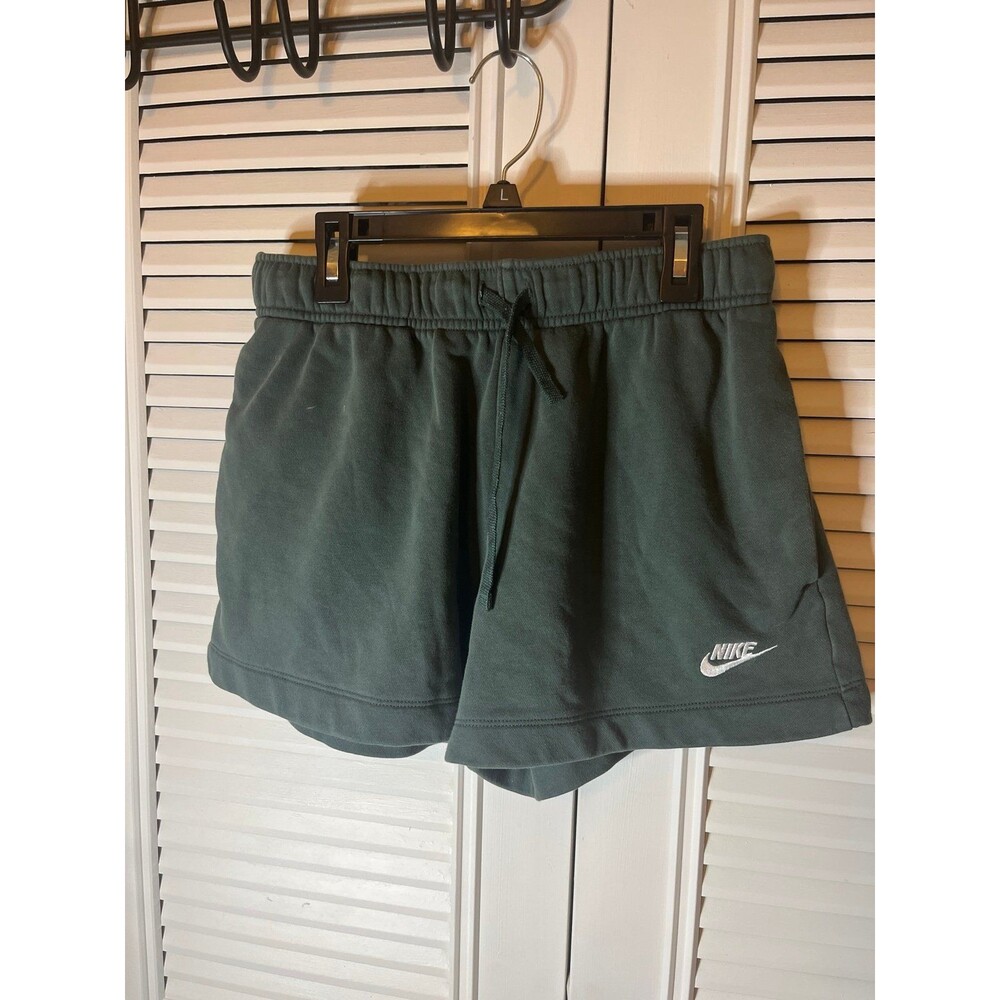 Nike Women's SportNike Women's Sportswear Club Fleece Mid-Rise Shorts teal/green